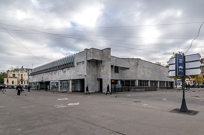 Фото проституток возле Удельной на www.RusGeisha.org Проститутки возле станции метро Удельная